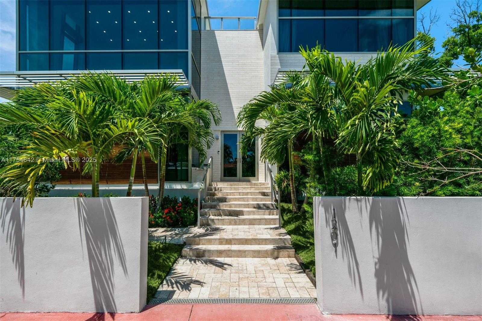 Small Image of 1201 WEST 47TH ST, Miami Beach Number 7