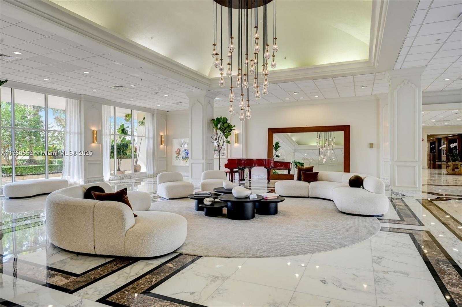Small Image of 5600 COLLINS AVE #14H, Miami Beach Number 15