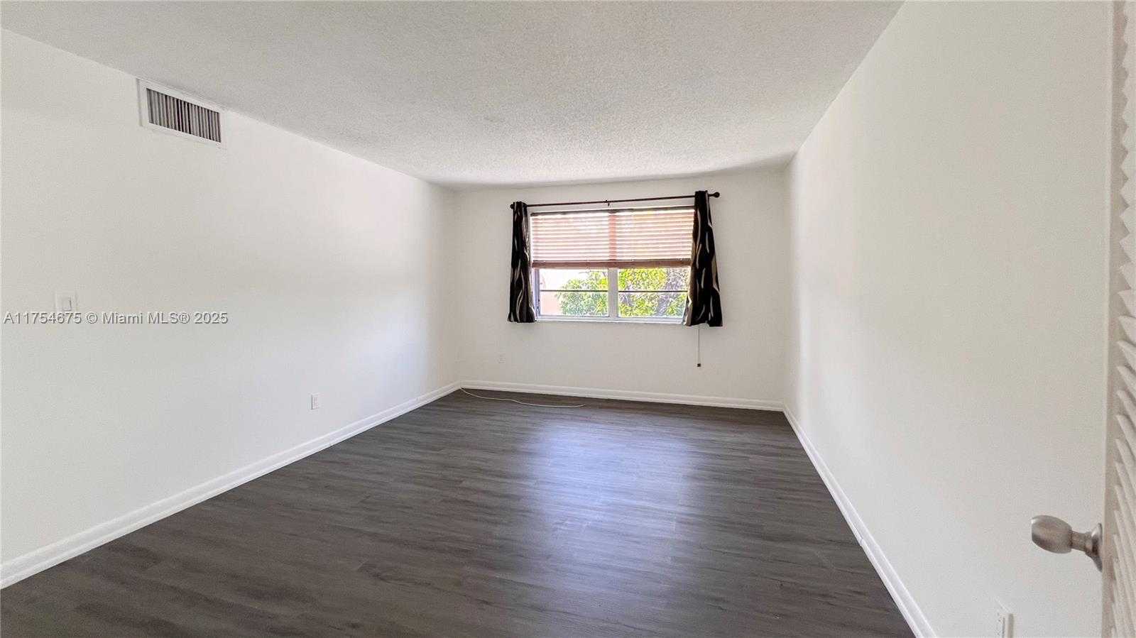 Small Image of 4670 NORTH WEST 79TH AVE #2F, Doral Number 33