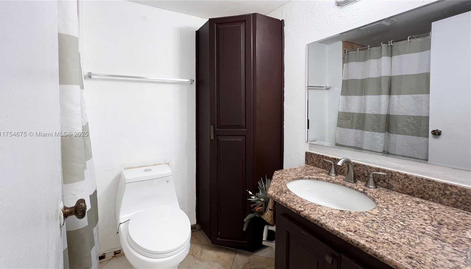 Small Image of 4670 NORTH WEST 79TH AVE #2F, Doral Number 35