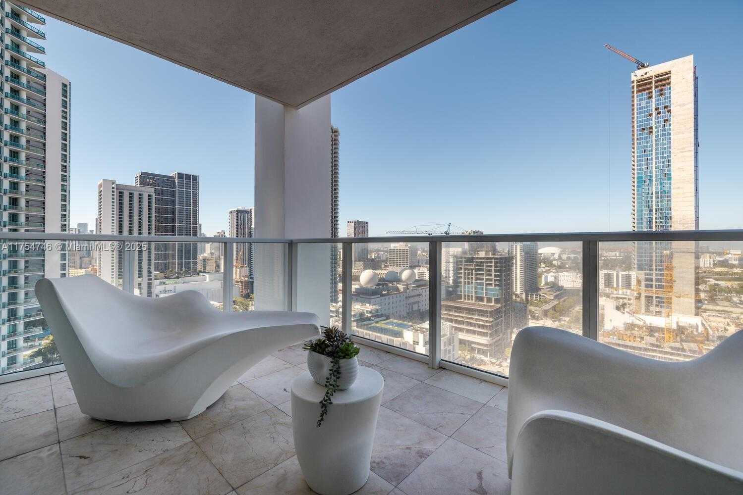 Small Image of 1040 BISCAYNE BLVD #2507, Miami Number 10