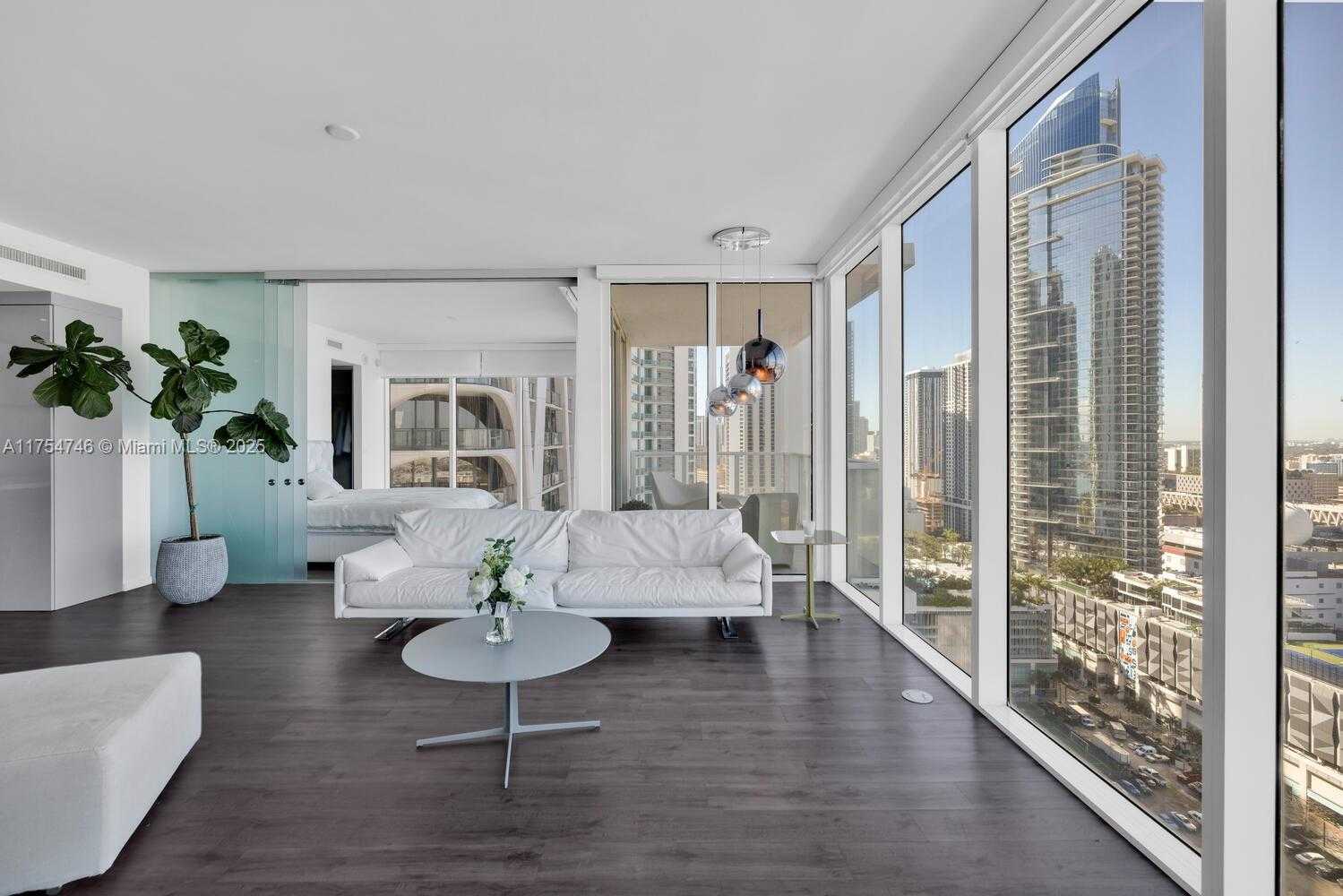 Small Image of 1040 BISCAYNE BLVD #2507, Miami Number 8