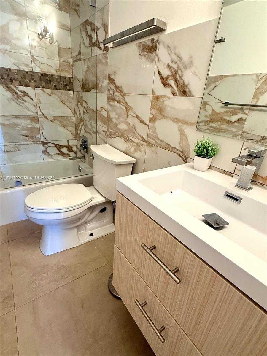 Small Image of 1080 94TH ST #602, Bay Harbor Islands Number 14