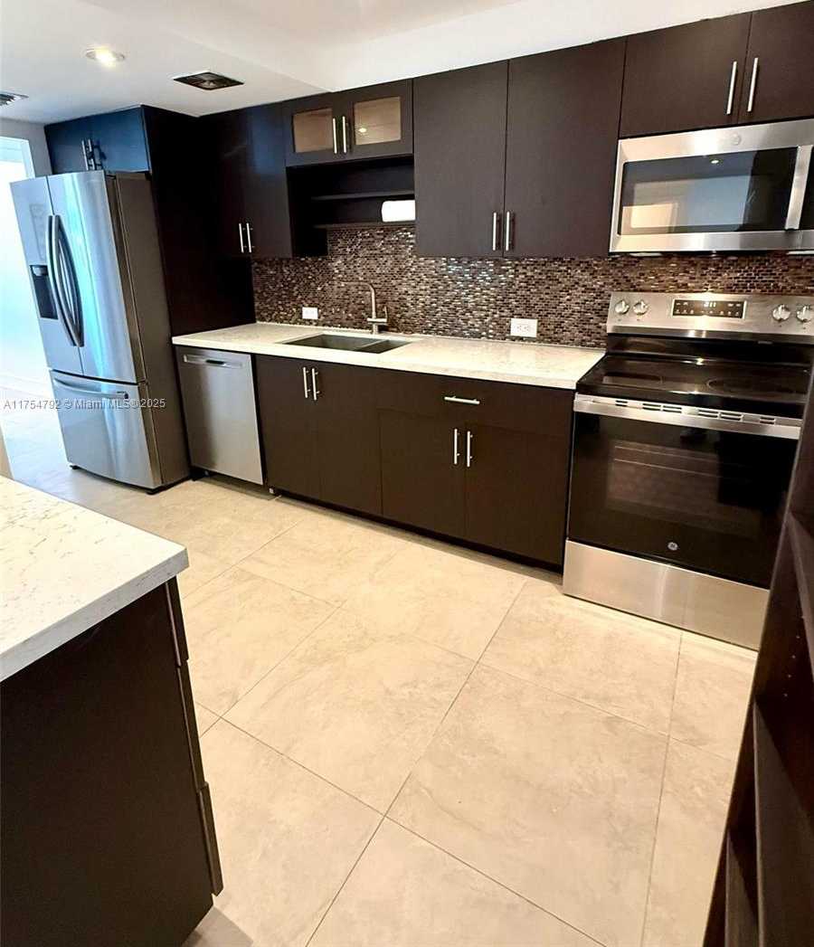 Small Image of 1080 94TH ST #602, Bay Harbor Islands Number 28