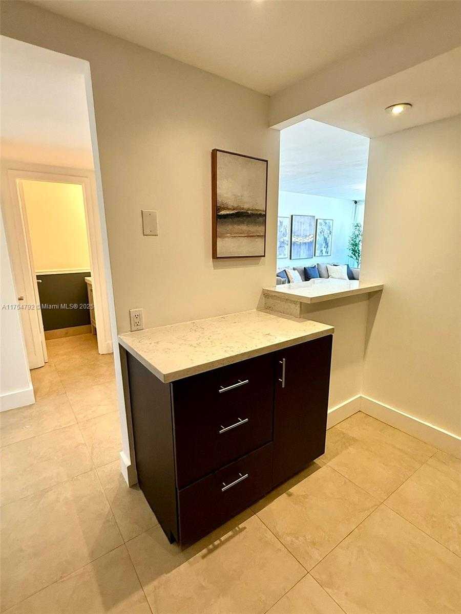 Small Image of 1080 94TH ST #602, Bay Harbor Islands Number 30