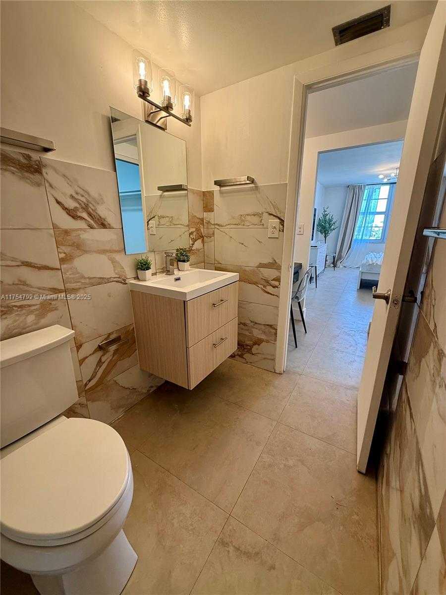 Small Image of 1080 94TH ST #602, Bay Harbor Islands Number 37