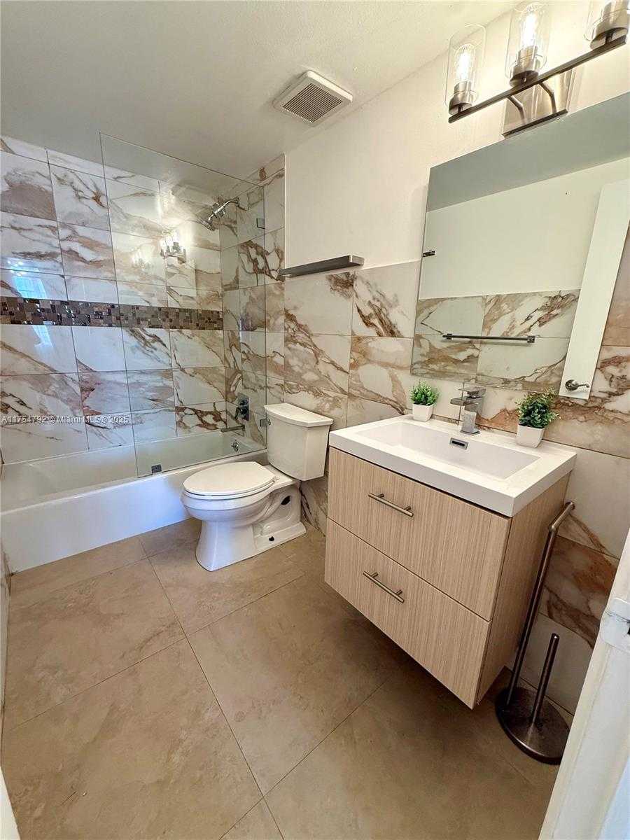 Small Image of 1080 94TH ST #602, Bay Harbor Islands Number 38