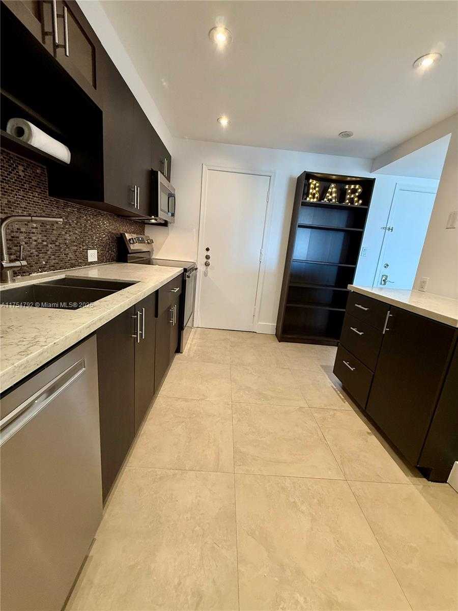 Small Image of 1080 94TH ST #602, Bay Harbor Islands Number 42