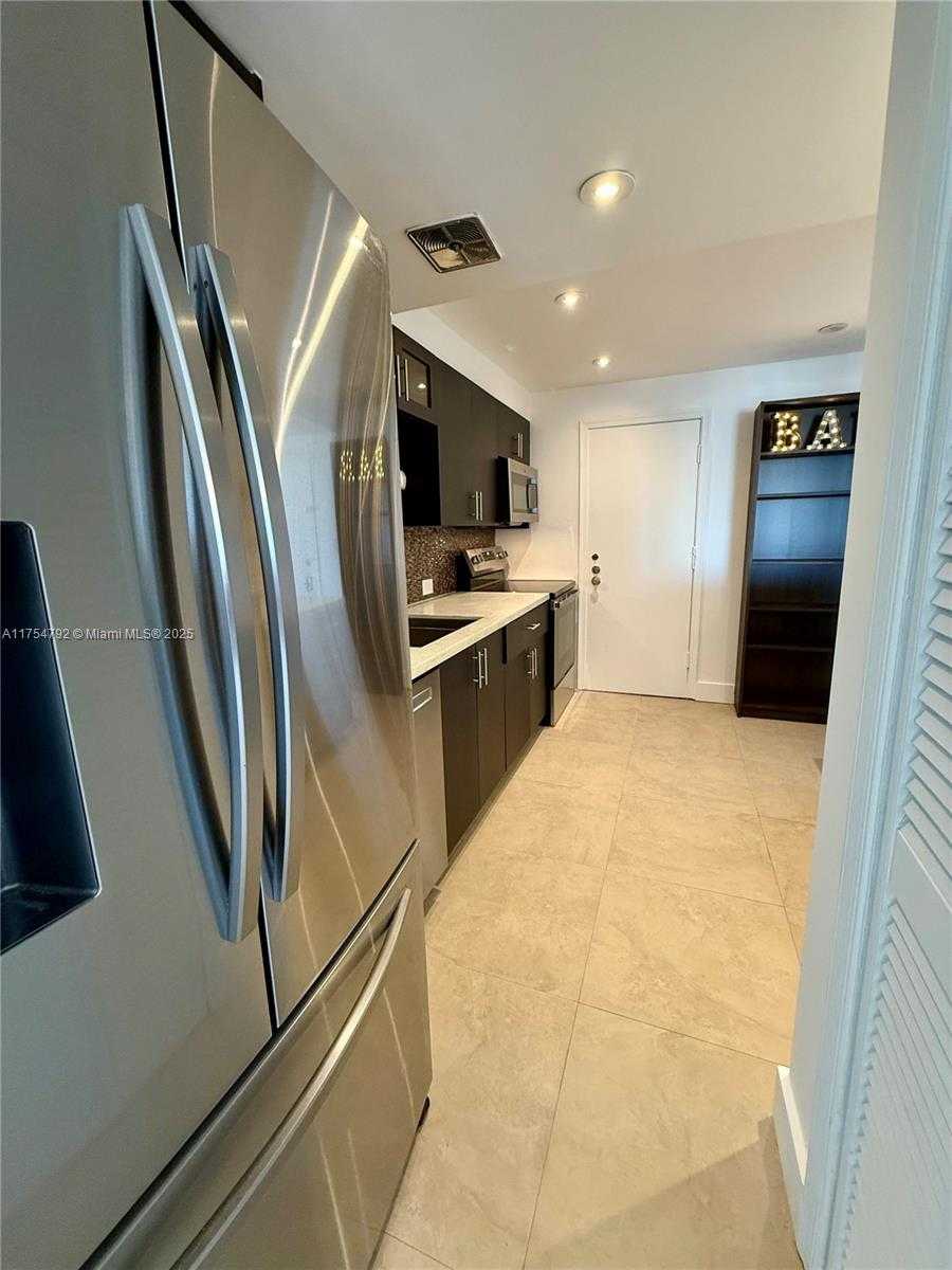 Small Image of 1080 94TH ST #602, Bay Harbor Islands Number 43
