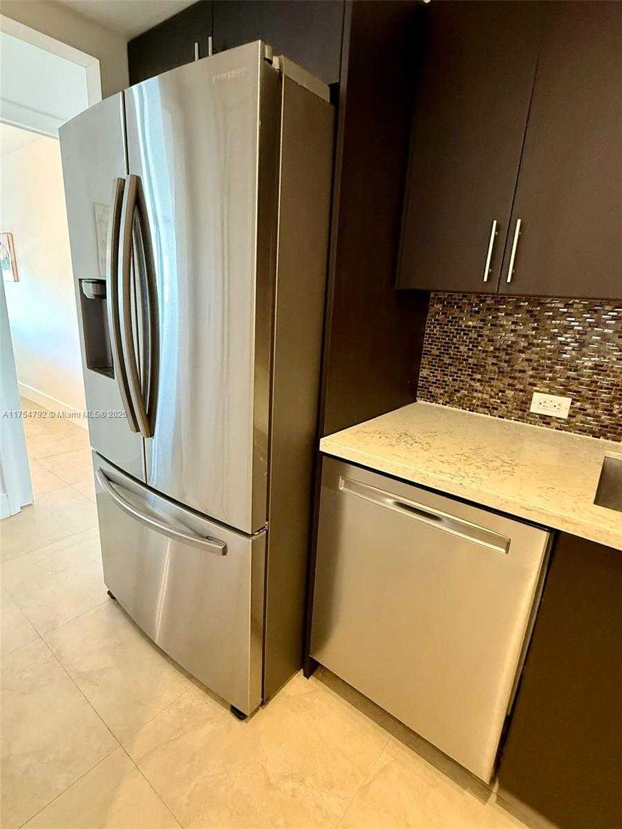 Small Image of 1080 94TH ST #602, Bay Harbor Islands Number 53