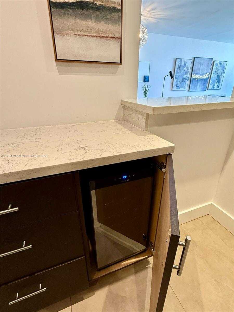 Small Image of 1080 94TH ST #602, Bay Harbor Islands Number 7
