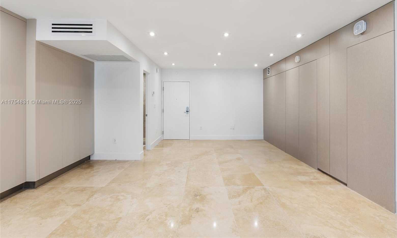 Small Image of 2301 COLLINS AVE #1011, Miami Beach Number 27