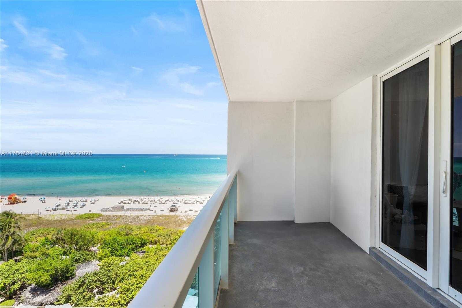 Small Image of 2301 COLLINS AVE #1011, Miami Beach Number 31