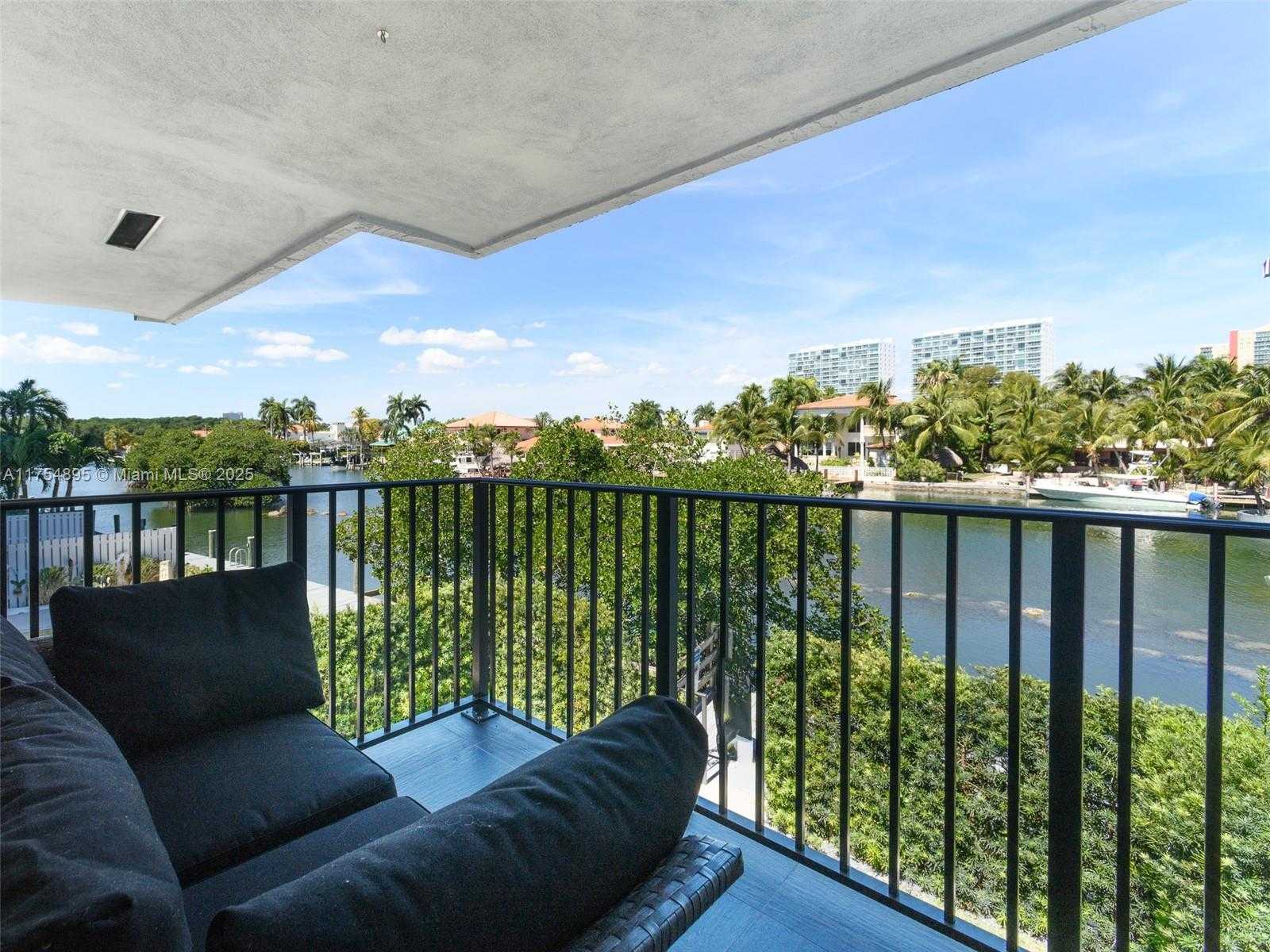 Small Image of 339 POINCIANA ISLAND DR #339, Sunny Isles Beach Number 24