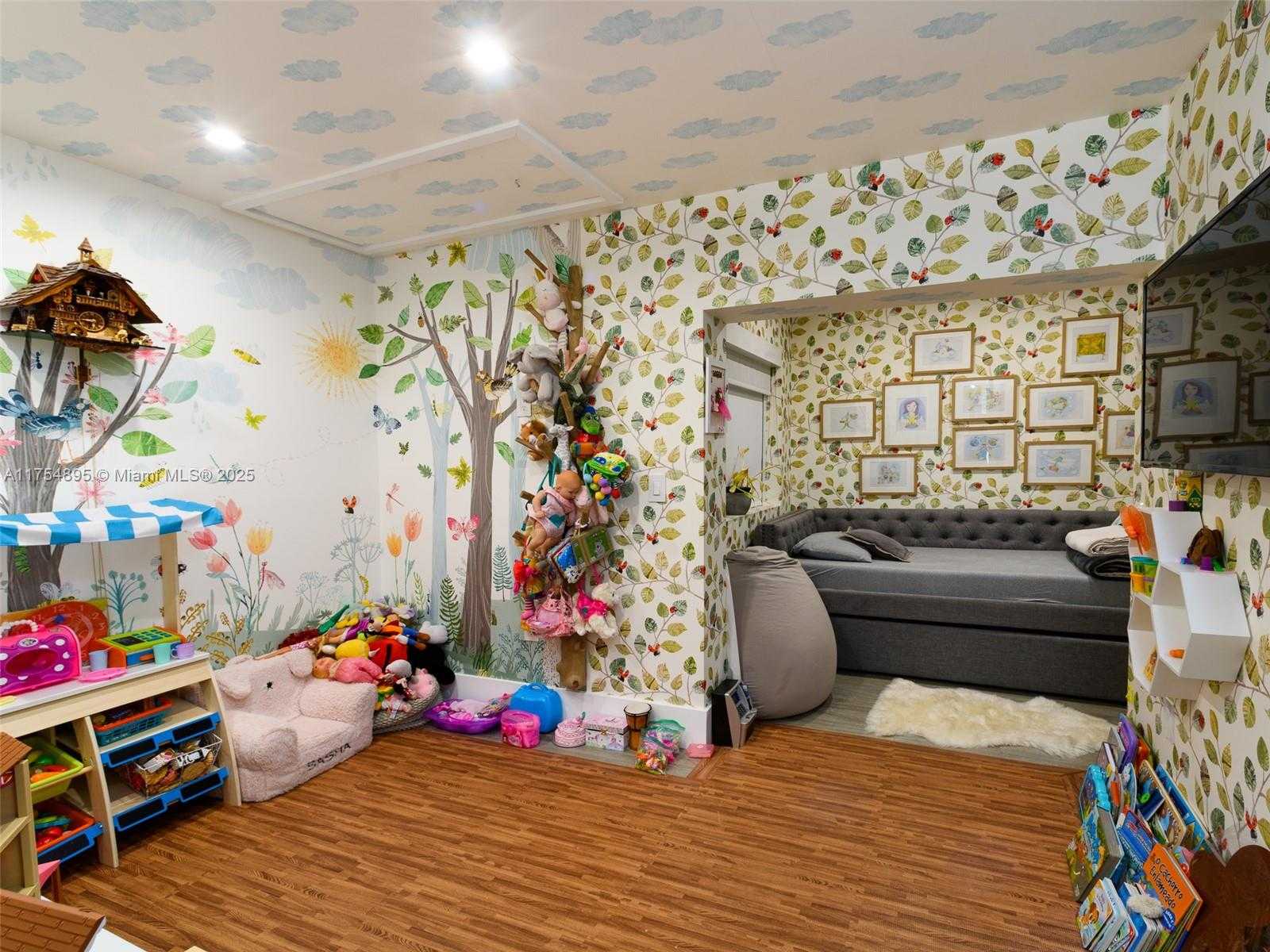 Small Image of 339 POINCIANA ISLAND DR #339, Sunny Isles Beach Number 7