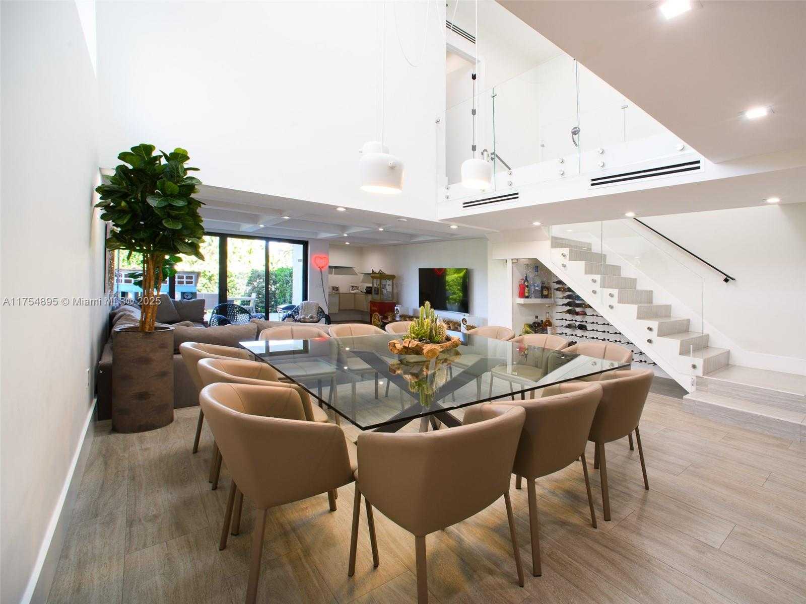 Small Image of 339 POINCIANA ISLAND DR #339, Sunny Isles Beach Number 9