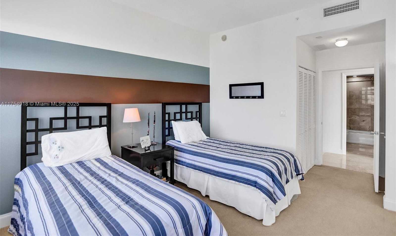 Small Image of 6917 COLLINS AVE #PH 1, Miami Beach Number 22