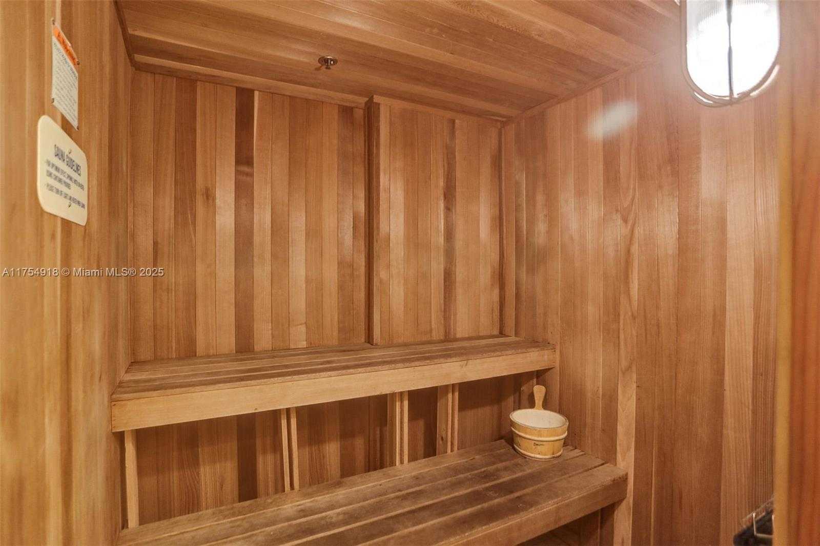 Small Image of 6917 COLLINS AVE #PH 1, Miami Beach Number 41