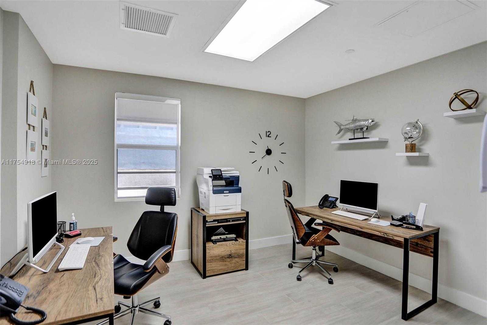 Small Image of 6917 COLLINS AVE #PH 1, Miami Beach Number 46