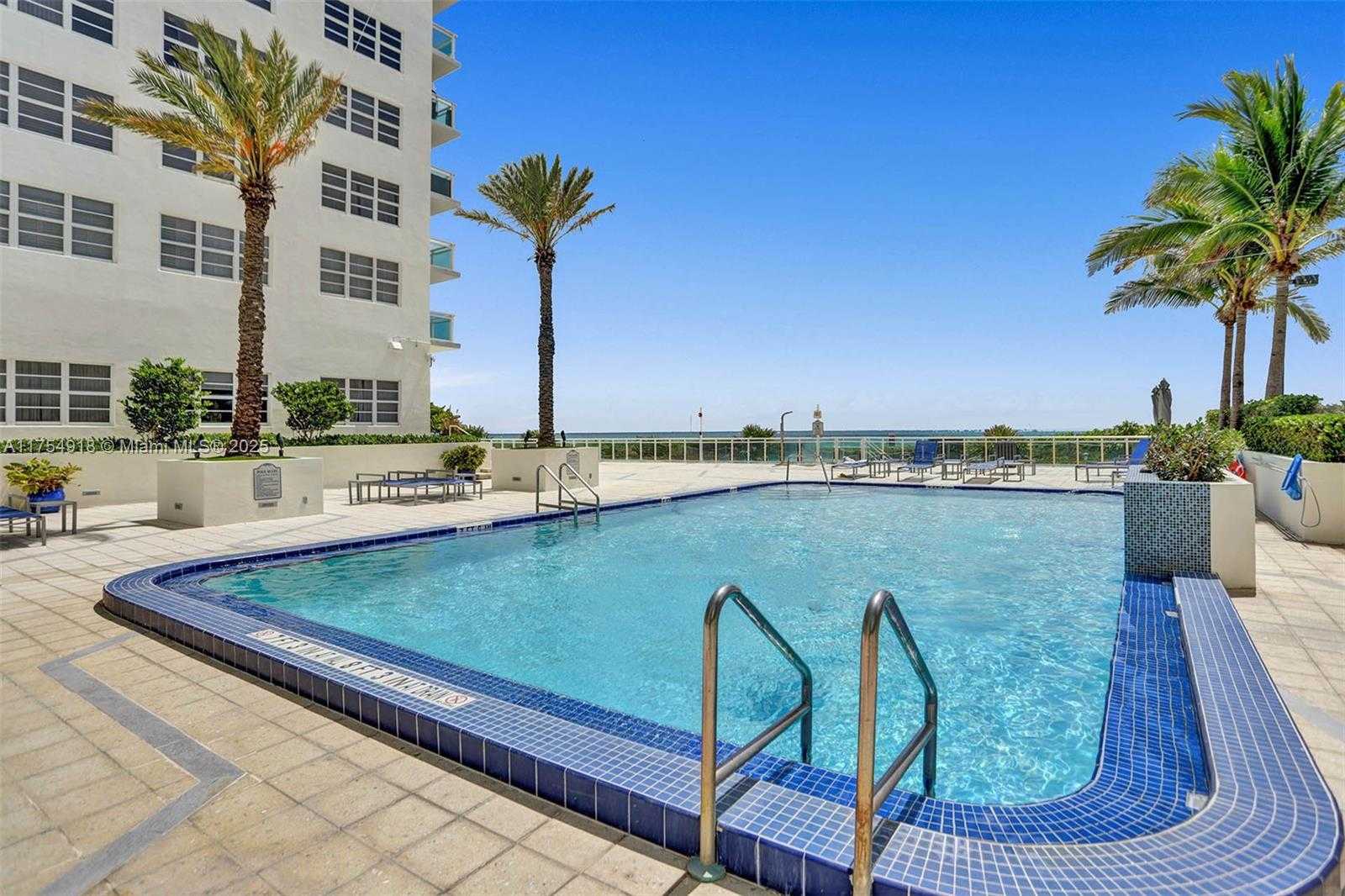 Small Image of 6917 COLLINS AVE #PH 1, Miami Beach Number 48