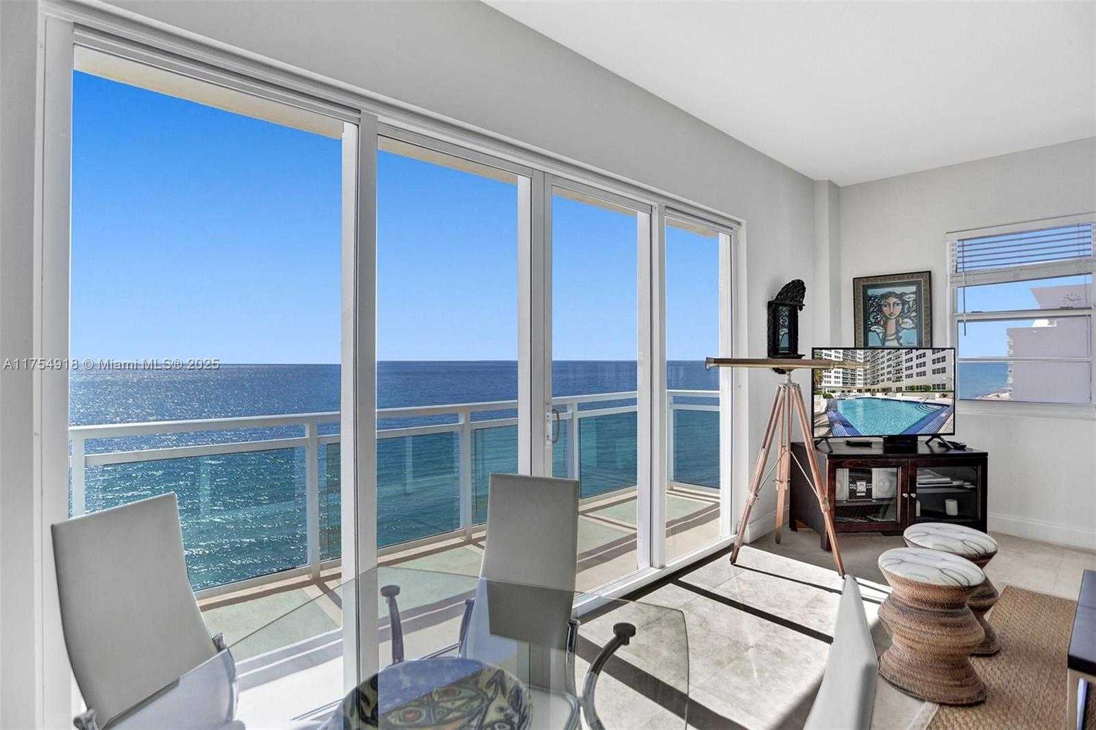 Small Image of 6917 COLLINS AVE #PH 1, Miami Beach Number 5