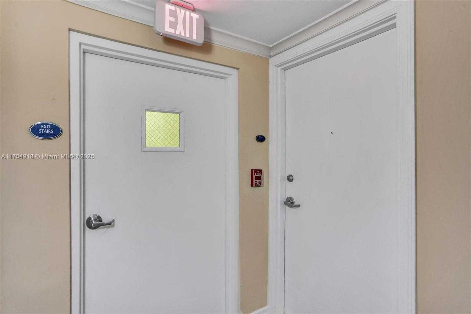 Small Image of 6917 COLLINS AVE #PH 1, Miami Beach Number 65
