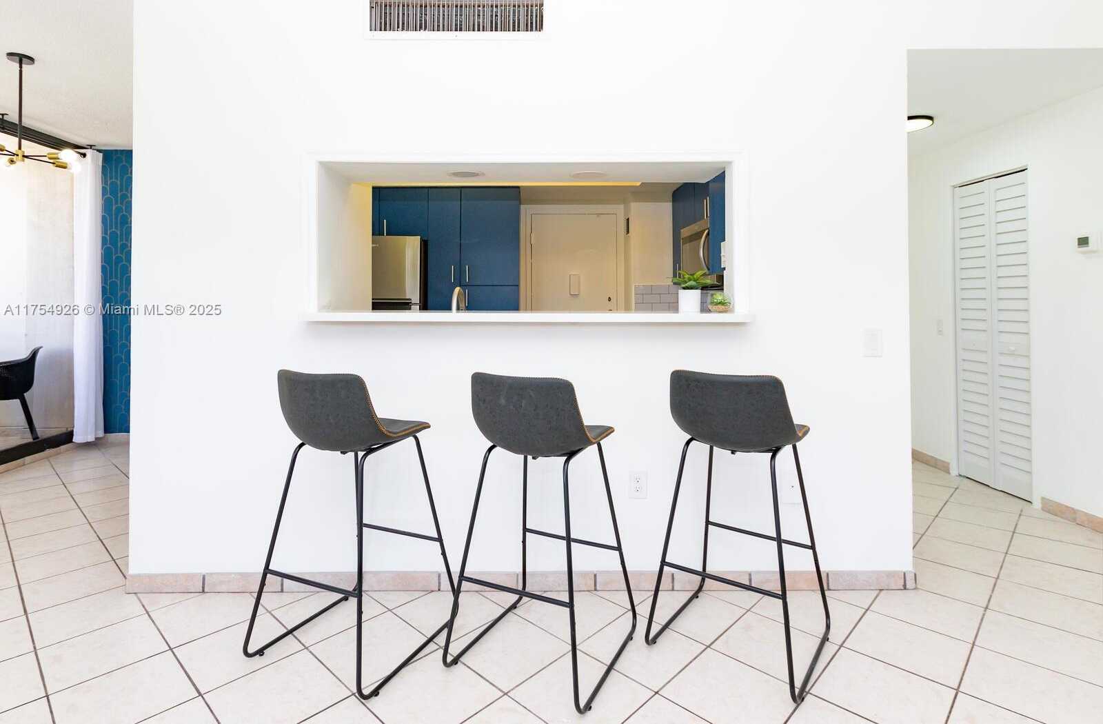Small Image of 3505 SOUTH OCEAN DR #305, Hollywood Number 11