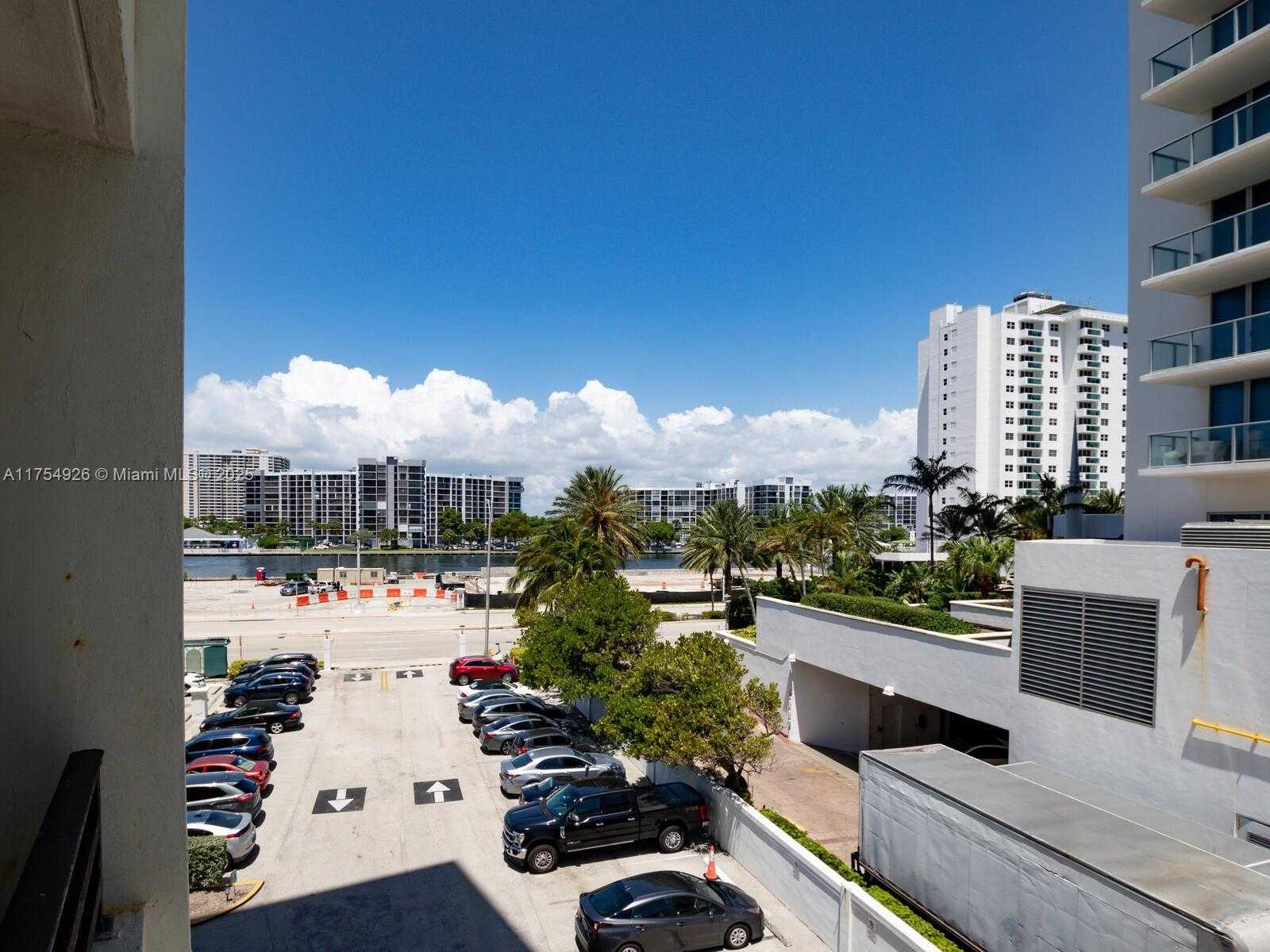 Small Image of 3505 SOUTH OCEAN DR #305, Hollywood Number 15