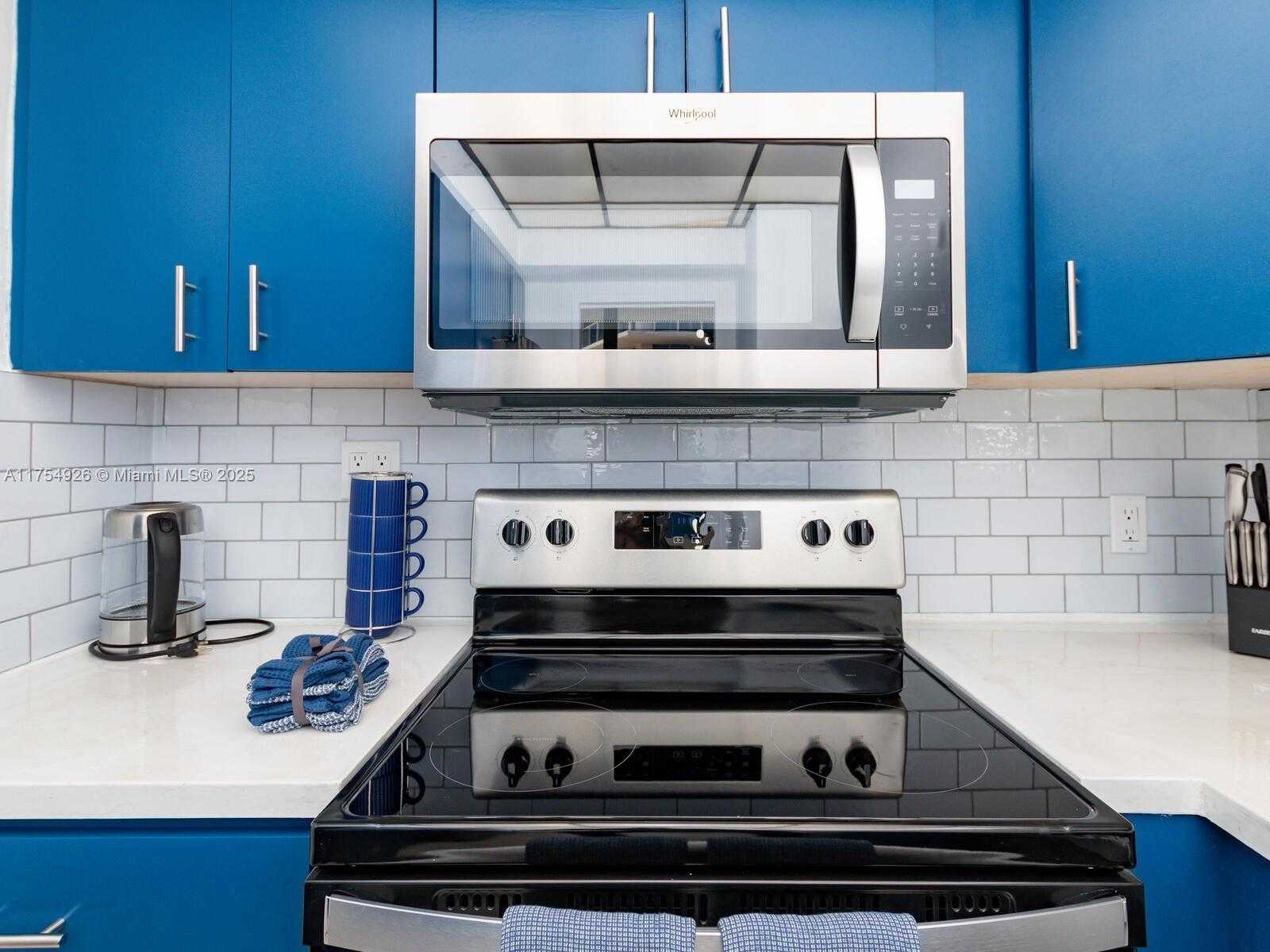 Small Image of 3505 SOUTH OCEAN DR #305, Hollywood Number 17