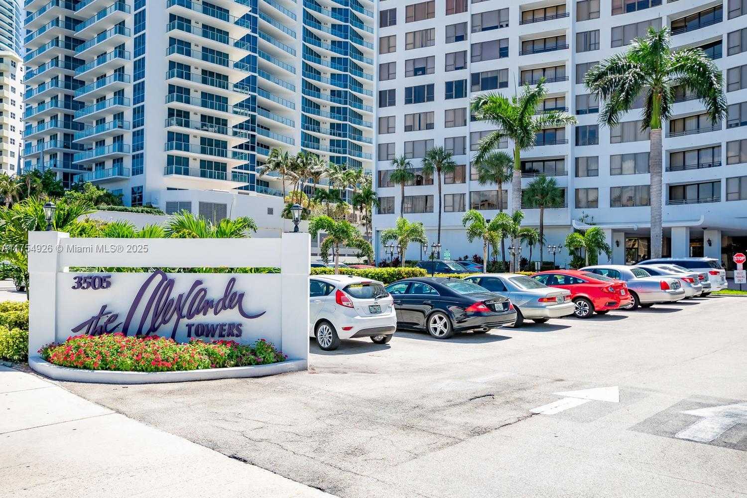 Small Image of 3505 SOUTH OCEAN DR #305, Hollywood Number 2