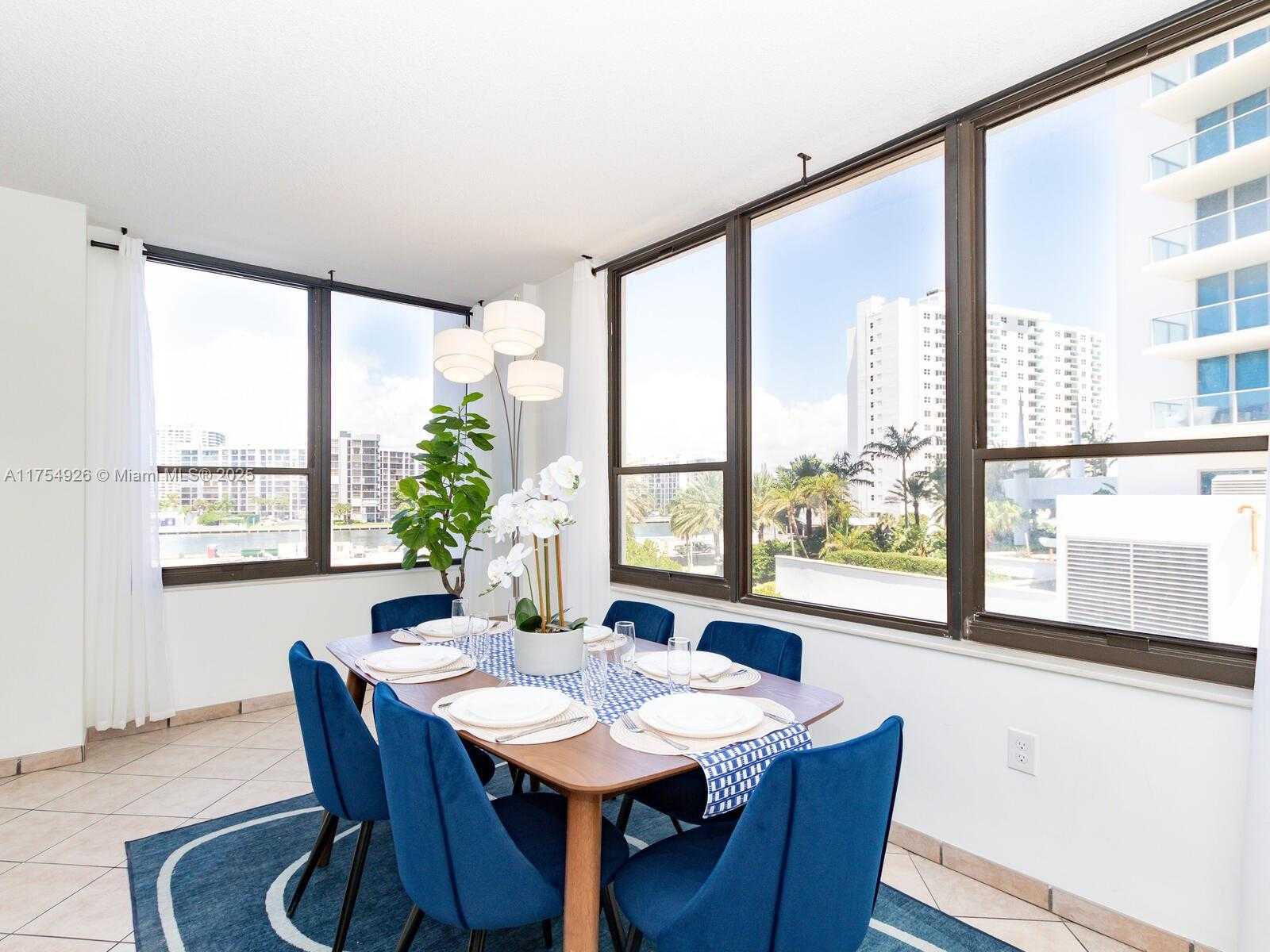 Small Image of 3505 SOUTH OCEAN DR #305, Hollywood Number 9