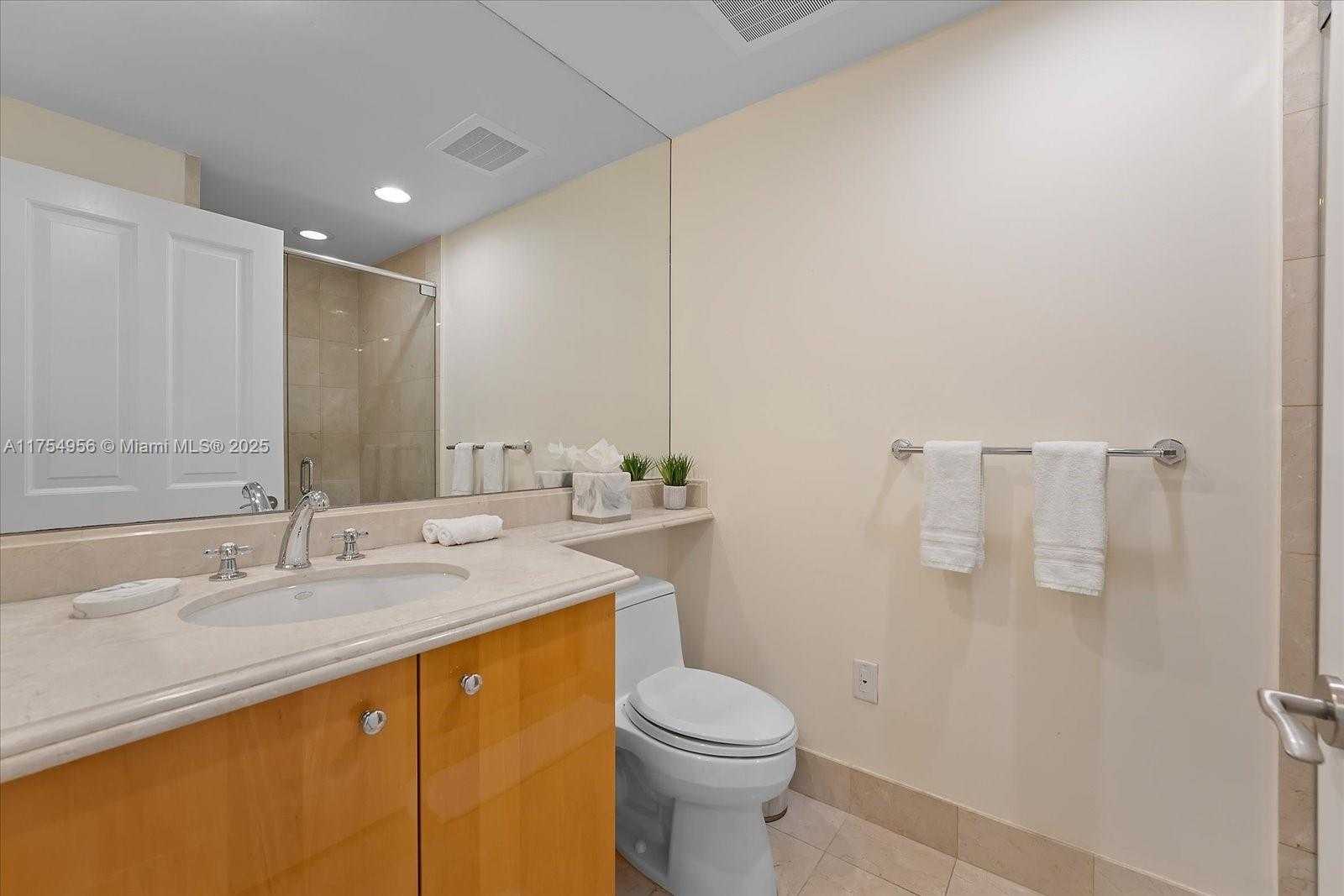 Small Image of 17875 COLLINS AVE #2702, Sunny Isles Beach Number 32