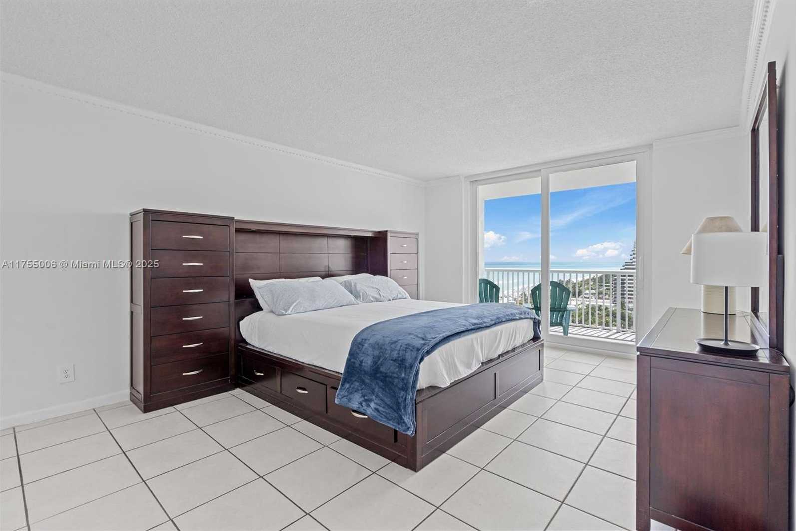 Small Image of 5401 COLLINS AVE #1114, Miami Beach Number 24