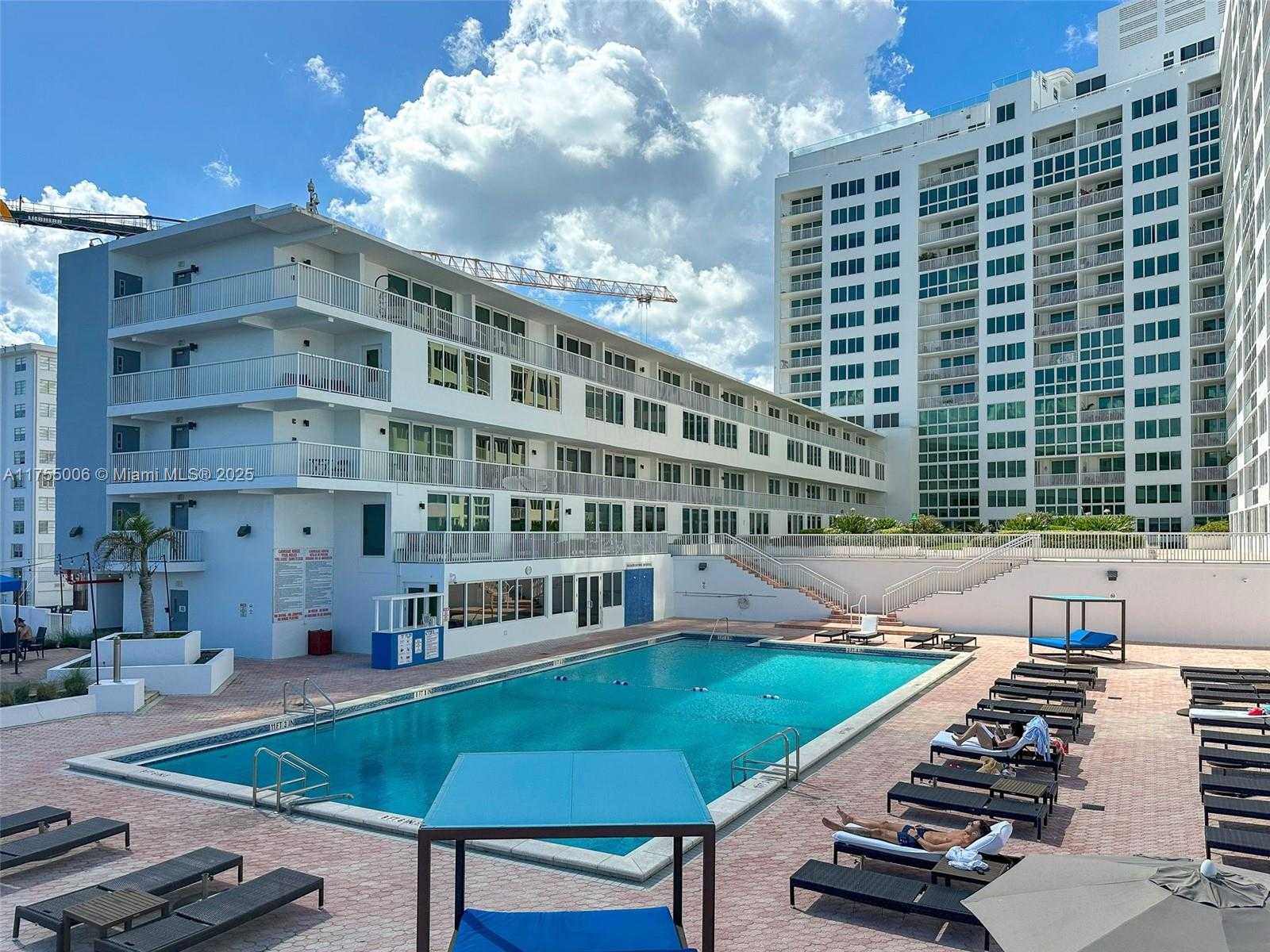 Small Image of 5401 COLLINS AVE #1114, Miami Beach Number 38