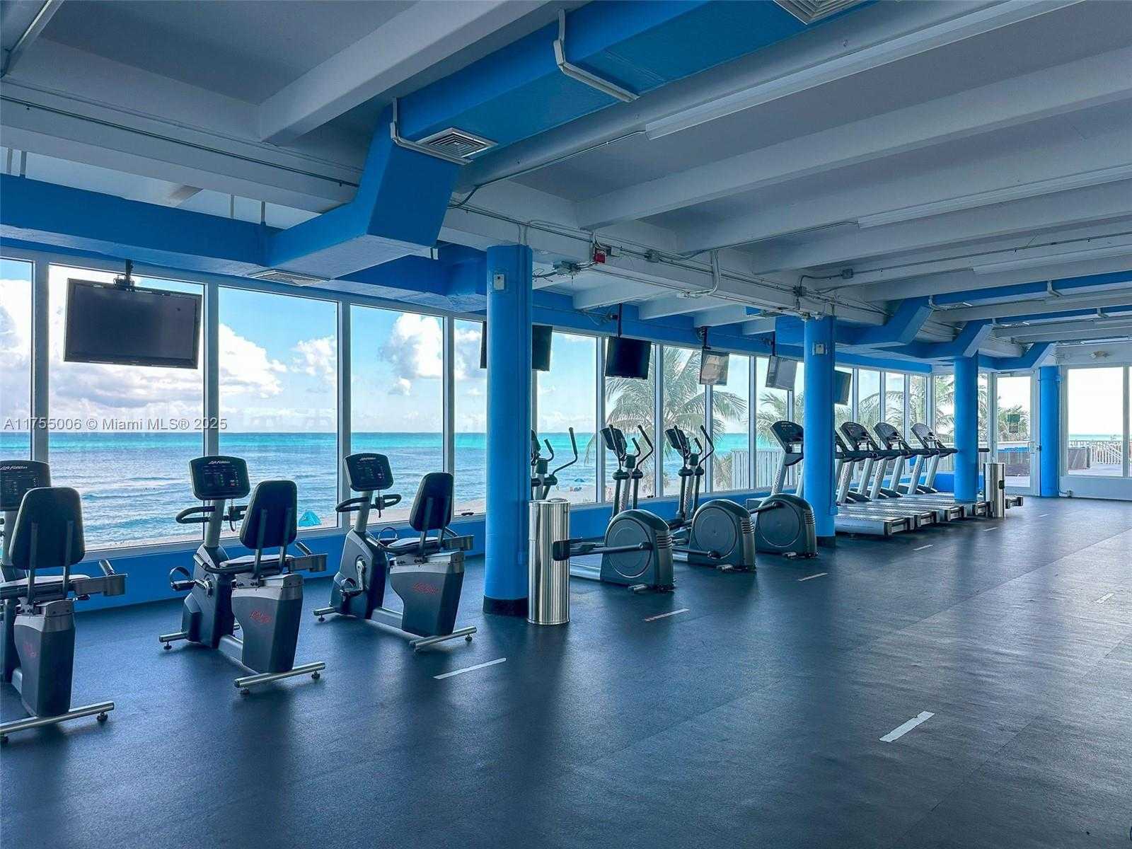 Small Image of 5401 COLLINS AVE #1114, Miami Beach Number 40