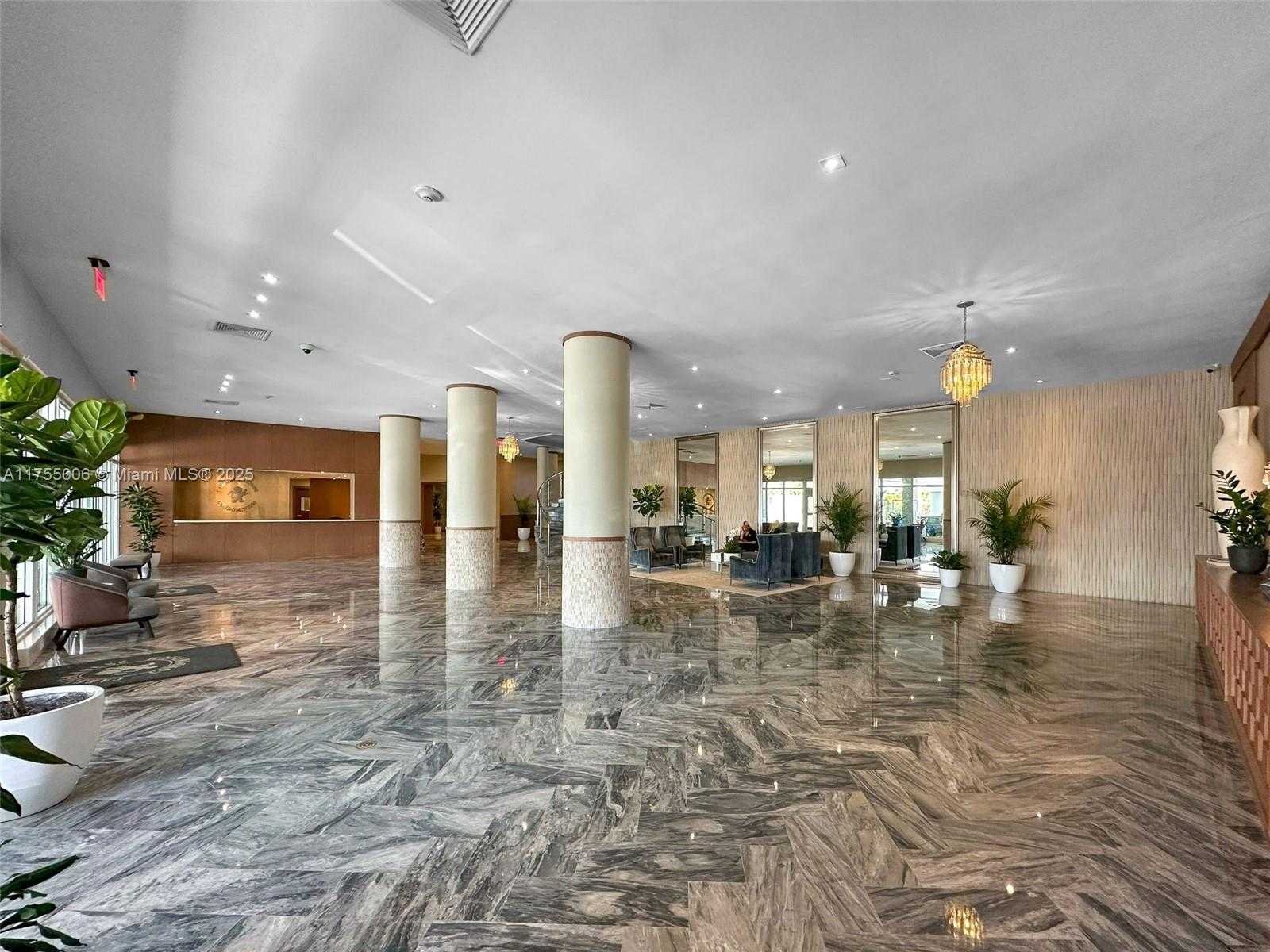 Small Image of 5401 COLLINS AVE #1114, Miami Beach Number 8