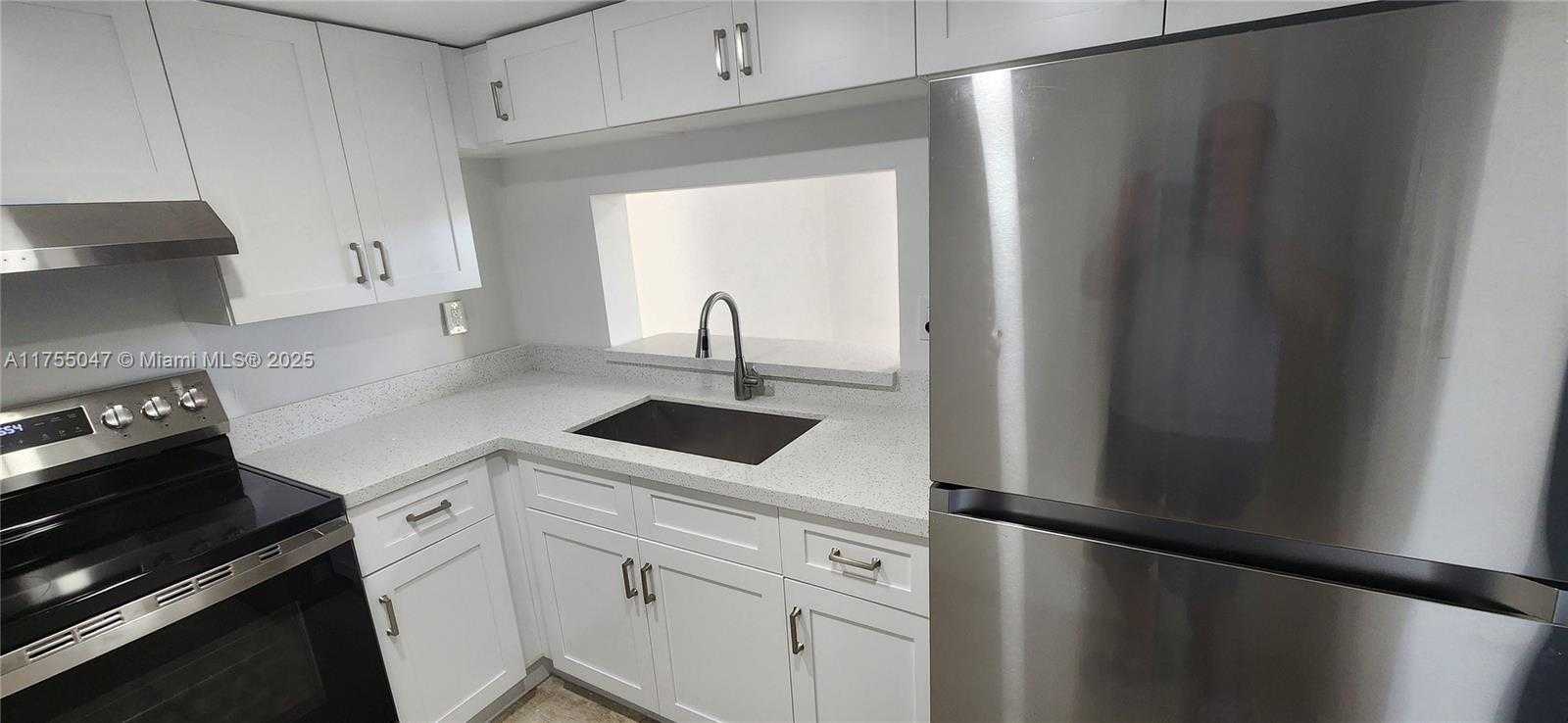 Small Image of 11800 SOUTH WEST 18TH ST #409-4, Miami Number 5
