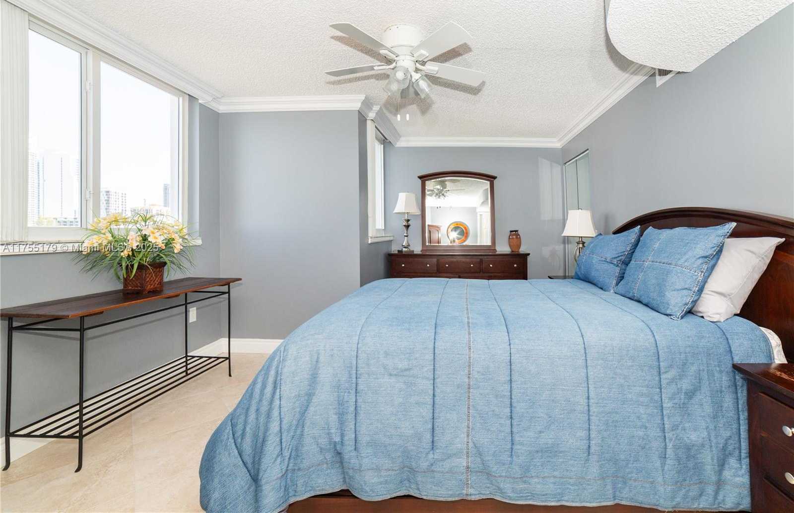 Small Image of 18000 NORTH BAY RD #602, Sunny Isles Beach Number 21