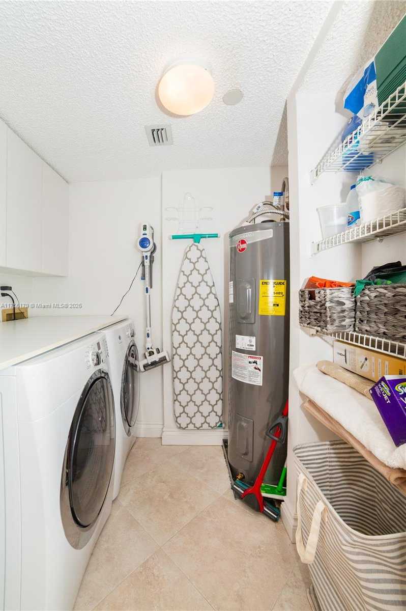 Small Image of 18000 NORTH BAY RD #602, Sunny Isles Beach Number 26