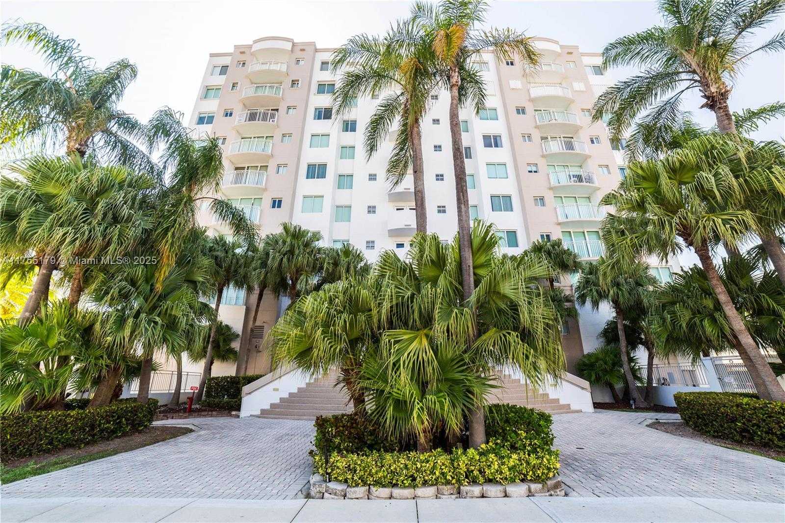 Small Image of 18000 NORTH BAY RD #602, Sunny Isles Beach Number 38