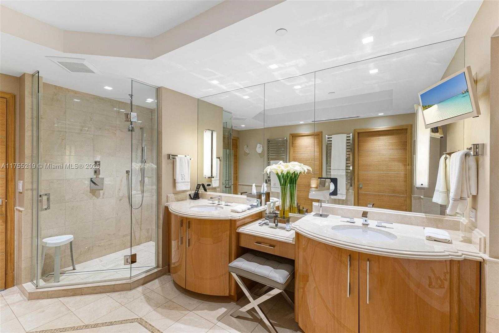 Small Image of 17875 COLLINS AVE #2402, Sunny Isles Beach Number 15
