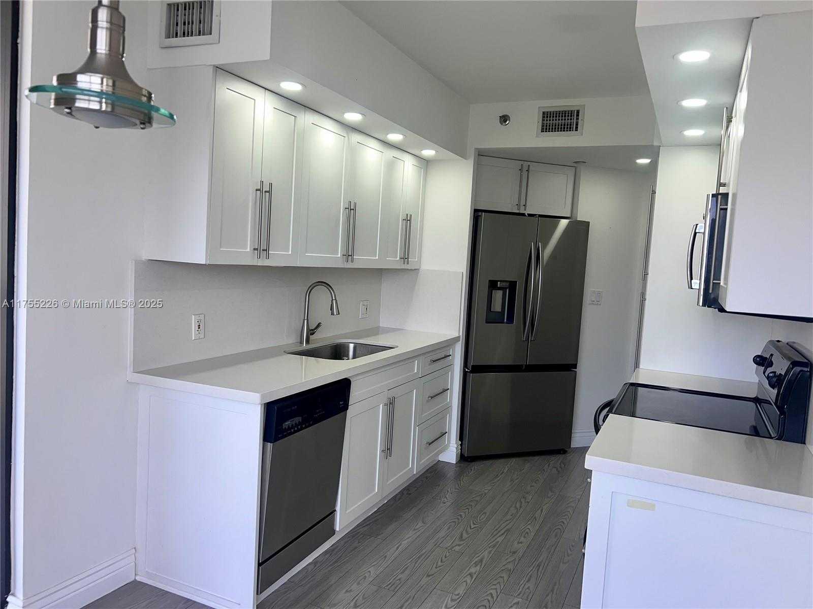 Small Image of 20185 EAST COUNTRY CLUB DR #1109, Aventura Number 14