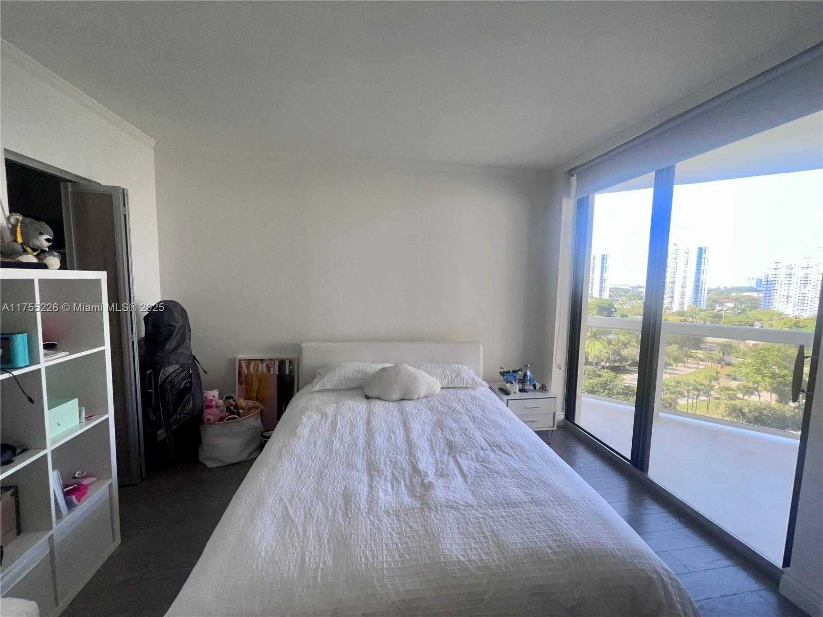 Small Image of 20185 EAST COUNTRY CLUB DR #1109, Aventura Number 25