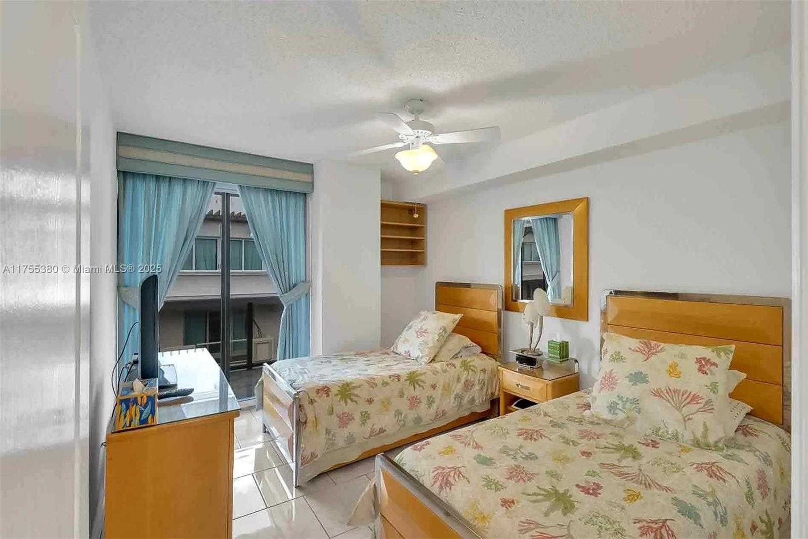 Small Image of 9455 COLLINS AVE #PH-10, Surfside Number 21