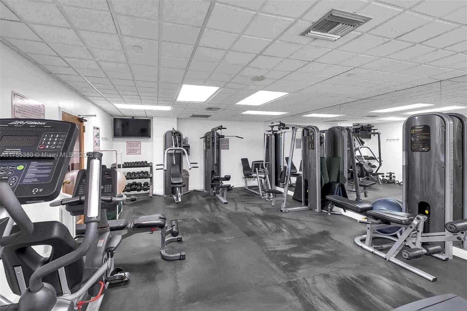 Small Image of 9455 COLLINS AVE #PH-10, Surfside Number 28