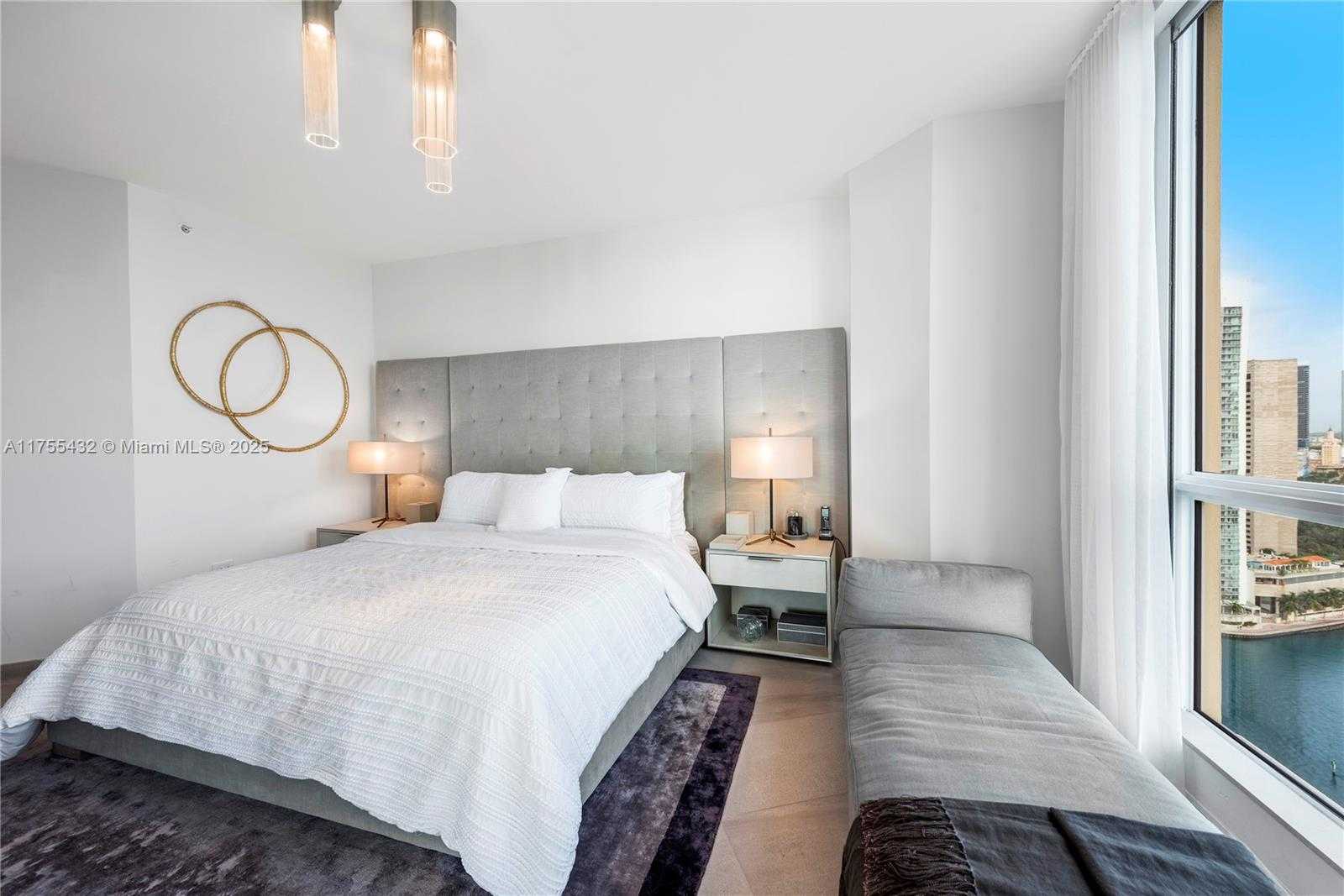 Small Image of 848 BRICKELL KEY DR #2701, Miami Number 25