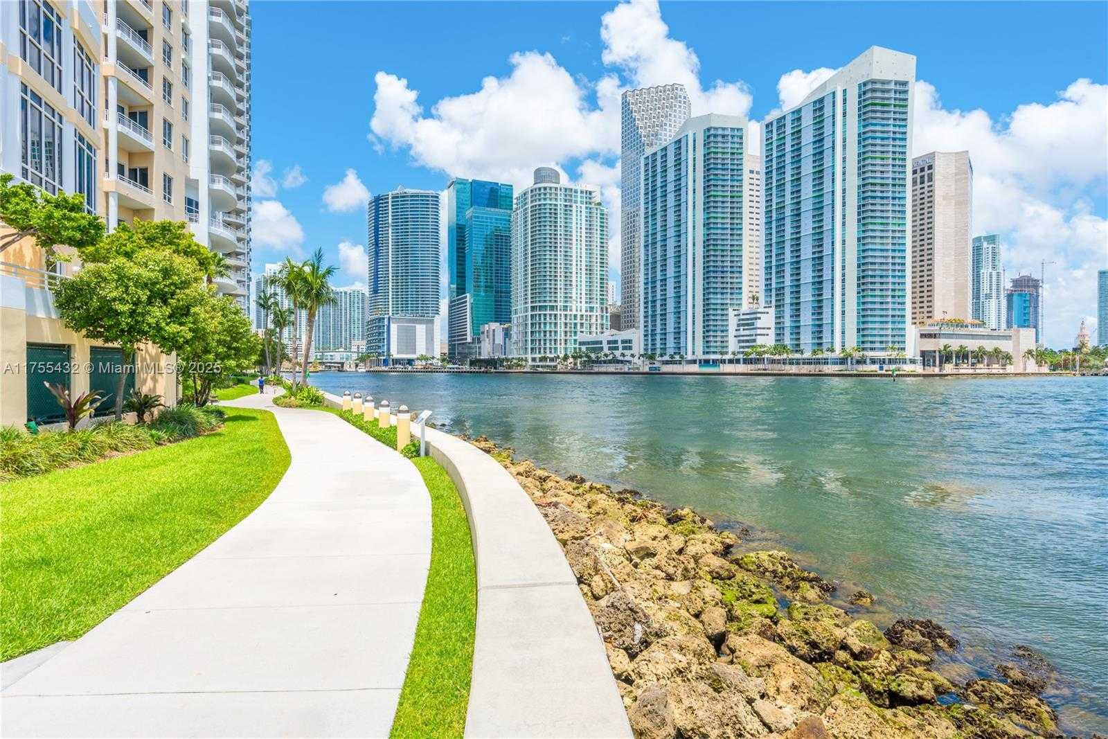 Small Image of 848 BRICKELL KEY DR #2701, Miami Number 45