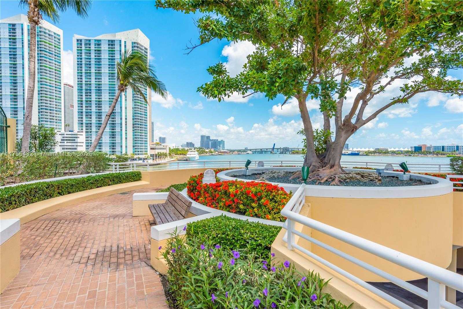 Small Image of 848 BRICKELL KEY DR #2701, Miami Number 47