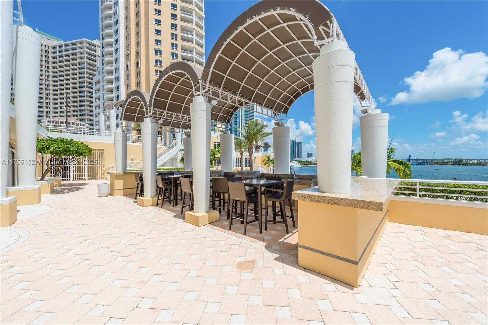 Small Image of 848 BRICKELL KEY DR #2701, Miami Number 55