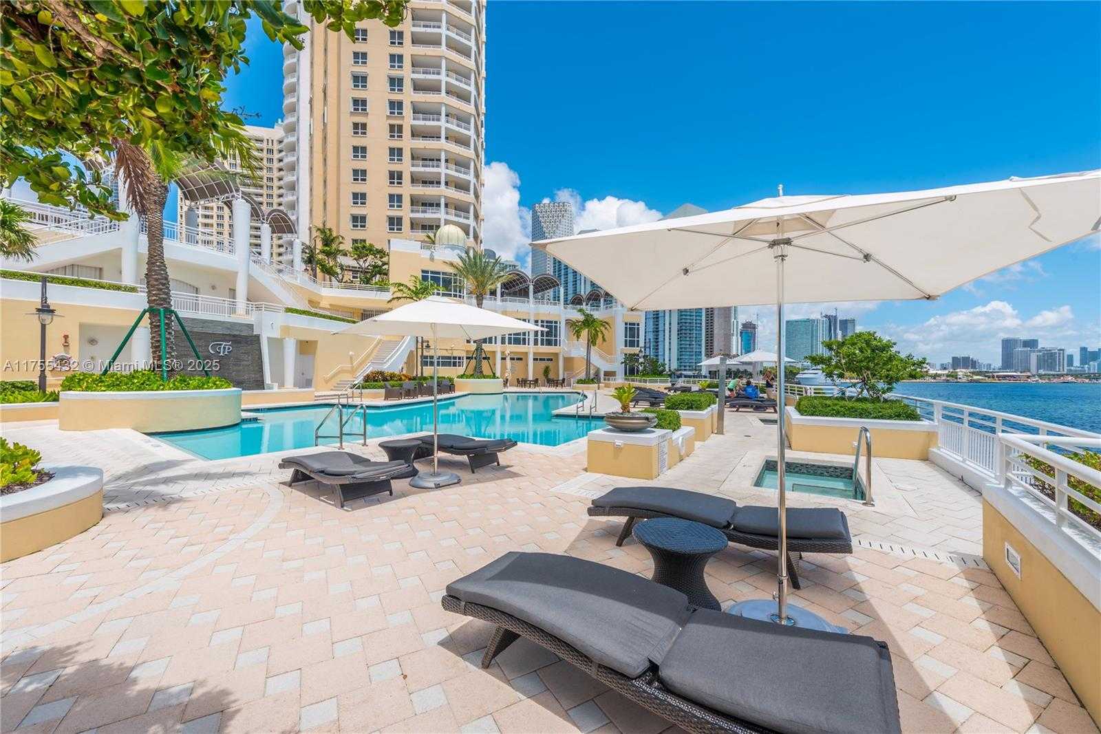 Small Image of 848 BRICKELL KEY DR #2701, Miami Number 58